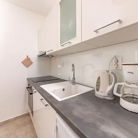 Apartment Magdalena - With Sea View And Terrace A3